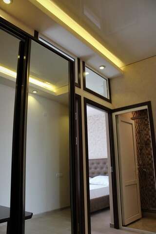 Отель Aleppo Hotel Ереван Двухместный номер с 1 кроватью или 2 отдельными кроватями-4